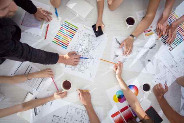 実は簡単！サービス資料から集客ツールに。 「ホワイトペーパー」作成法